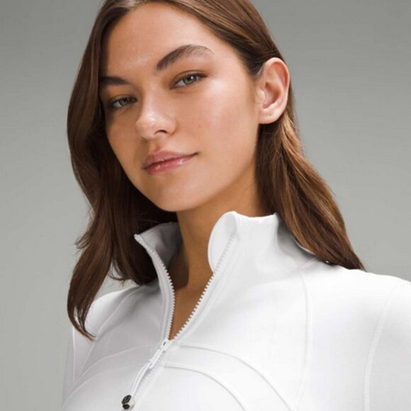 Lululemon Define Jacket in White, Size 2, $118 - Picture 4 of 9